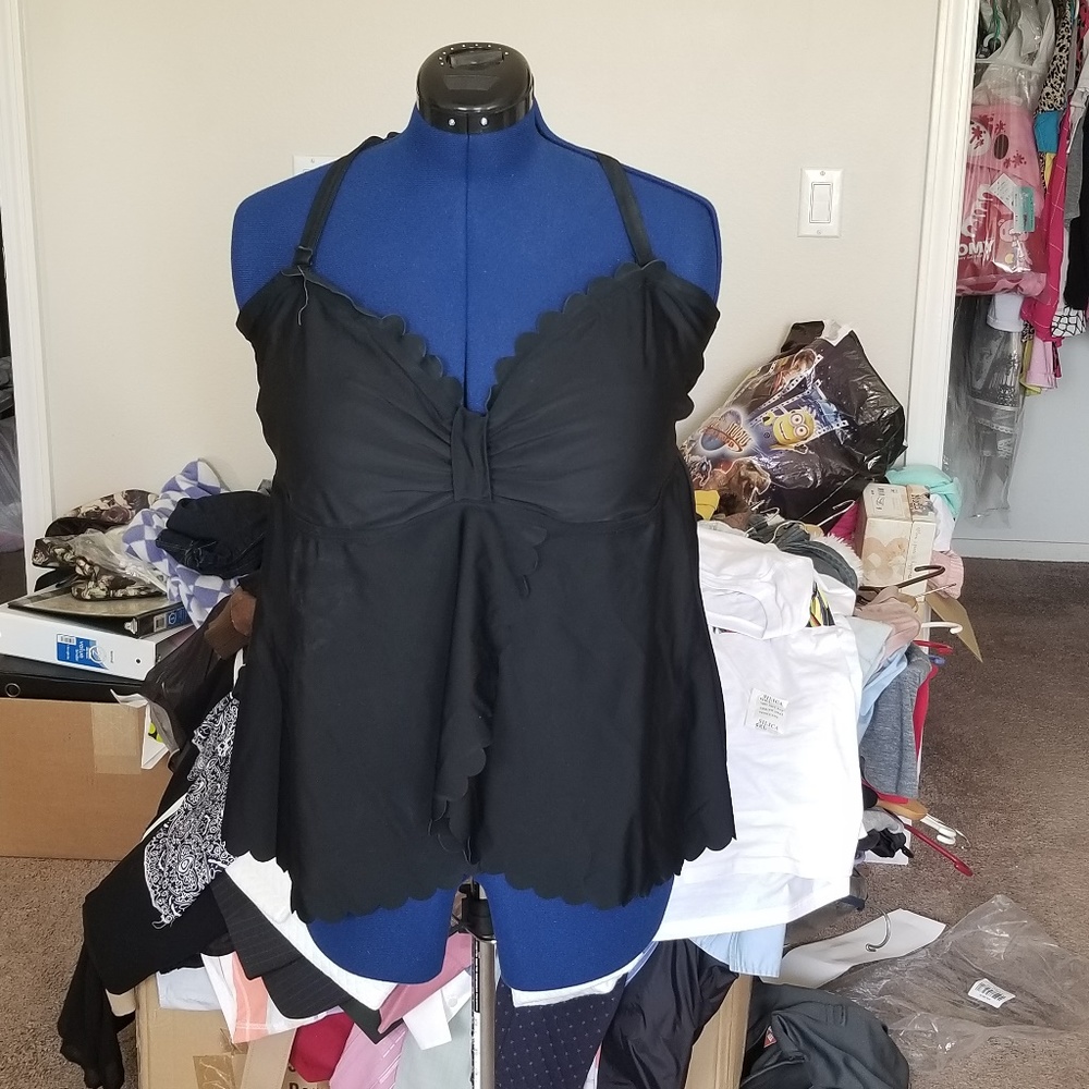 Torrid Scallop Bikini Top Black